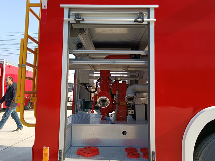 5噸消防灑水車多少錢_消防中隊(duì)消防車_2.5-5噸泡沫消防車現(xiàn)車報(bào)價(jià)