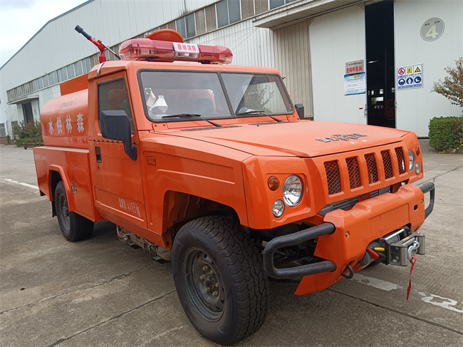 森林防火指揮車_2噸四驅消防灑水車_甘肅青海_四驅消防供水車北汽吉普四驅森林防火巡邏車