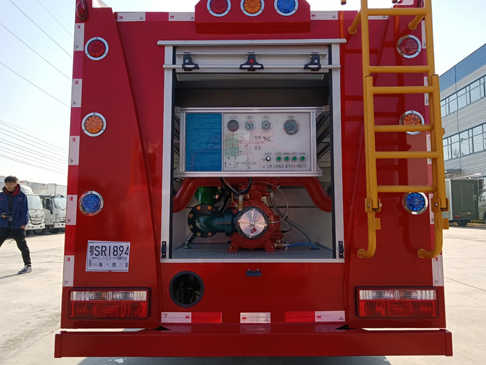 5噸消防灑水車多少錢_消防中隊(duì)消防車_2.5-5噸泡沫消防車現(xiàn)車報(bào)價(jià)