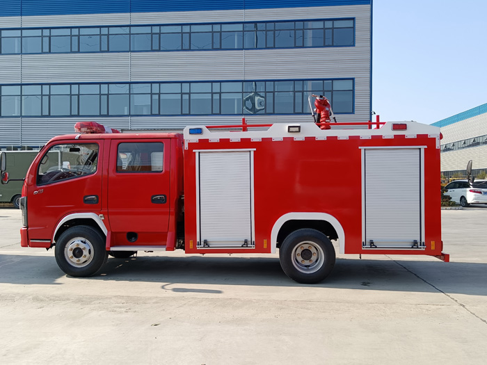 5噸消防灑水車價(jià)格_物業(yè)工廠小區(qū)消防車_2.5-5噸泡沫消防車現(xiàn)車報(bào)價(jià)