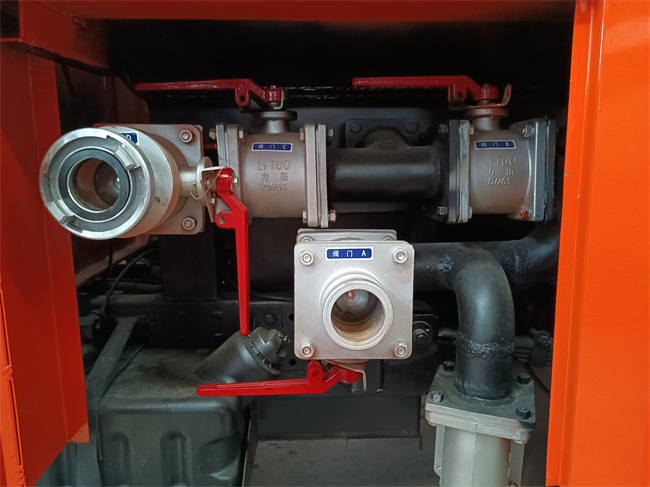 森林防火指揮車_2噸四驅消防灑水車_甘肅青海_四驅消防供水車北汽吉普四驅森林防火巡邏車