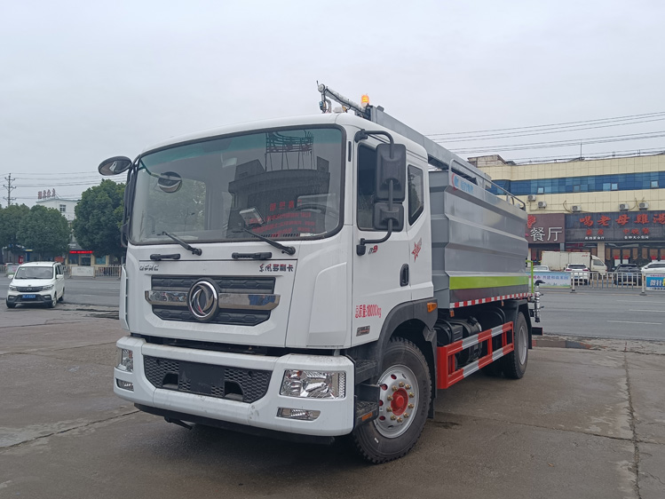 東風D9噴霧封層鐵路抑塵車-15方煤廠抑塵運輸車_榆林12方抑塵灑水車_霧化感應噴淋車_煤炭降塵車