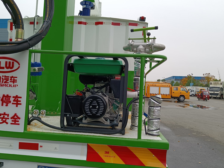 東風D9免稅的鐵路抑塵車--12噸降塵灑水車_呂梁煤炭抑塵劑噴灑車-降塵灑水車_裝卸煤炭防塵車